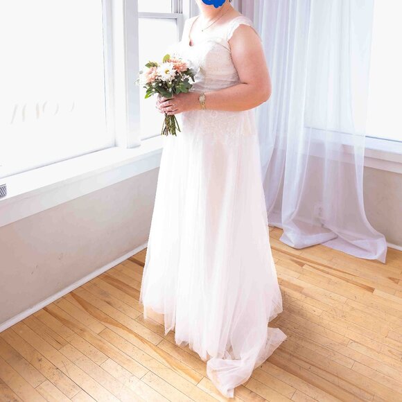 David's Bridal Wedding Dress Plus Size 18W Alterations - Picture 1 of 13